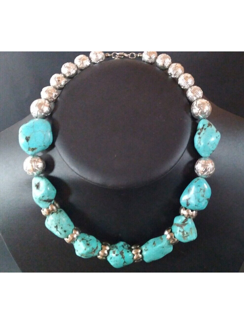 Chunky dyed Howlite Turquoise Silver tone Decorative Beads Rodeo Western Jewelry